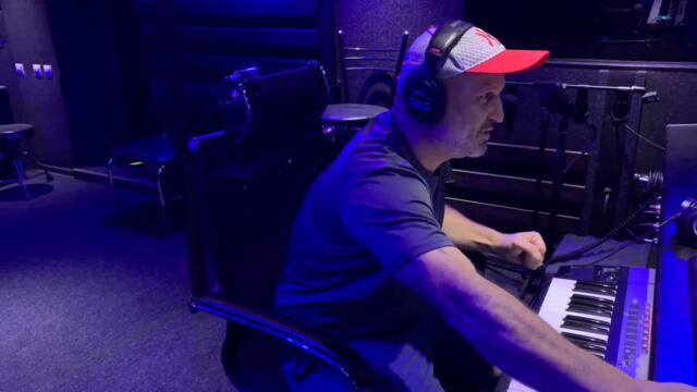 Эрнест Геворгян  -   С днём рождения ДОЧКА