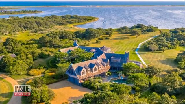 Florida Governor Sends Migrants to Martha's Vineyard