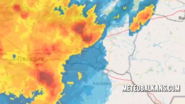 Извънредно! Нови опасни бури и градушка застрашават няколко града - вижте кои!