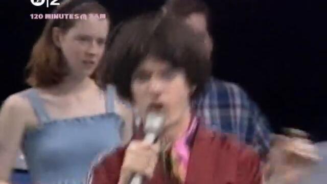 Bobby Conn - Never Get Ahead