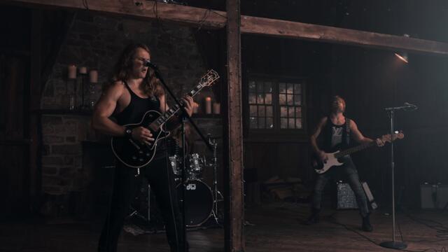 ZEKE SKY - Light The Sky (Official Music Video)