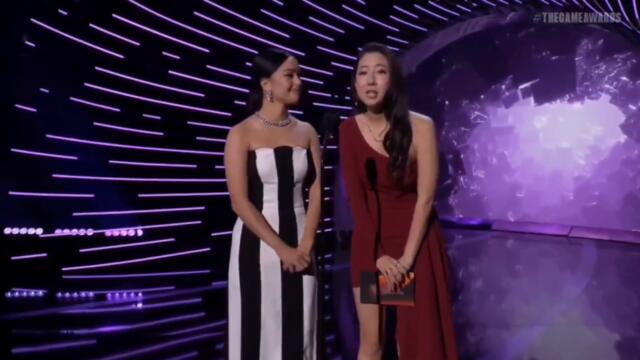 Valkyrae and Fuslie presenting the Innovation in Accessibility award at The Game Awards (Full Clip)