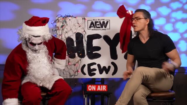 Santahausen? Danhausen Ruins the Holiday Special | Hey! (EW), 12/25/22