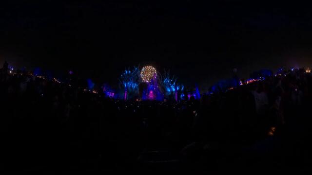 VR 360 5K Minnie's Wonderful Christmastime Fireworks MVMCP Full Show Walt Disney World 2022 11 14