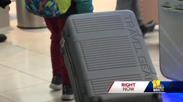 Southwest travelers frustrated by canceled flights, long waits