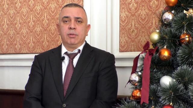 Стефан Радев: Честито Рождество Христово! Здрава и успешна 2023 година!