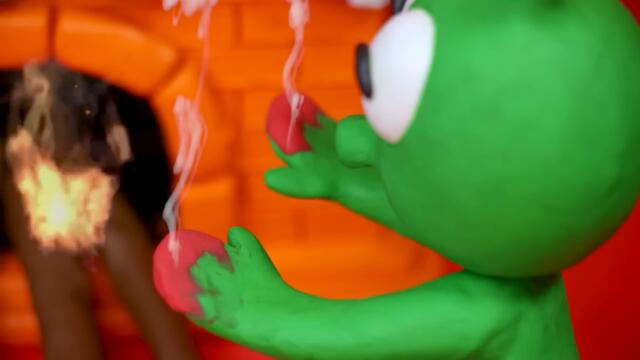 크리스마스 핫 앤 콜드 룸이 포함된 Pea Pea - 재미있는 스톱 모션 만화