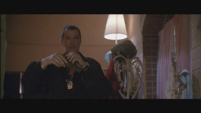 Steven Seagal Vs Richie Madano - Out for Justice (1991)