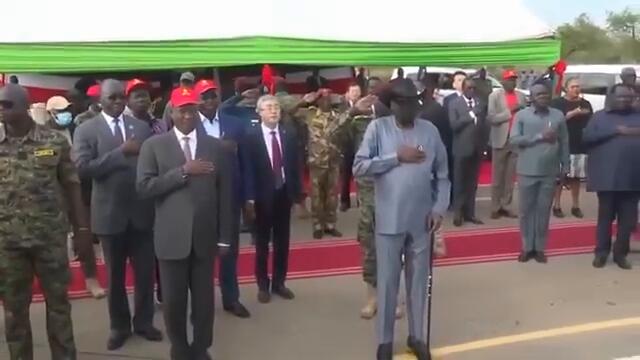 Президент Южного Судана Салва Киир-обмочился.