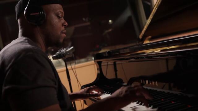 Shaun Martin - Yellow Jacket (7 Summers)