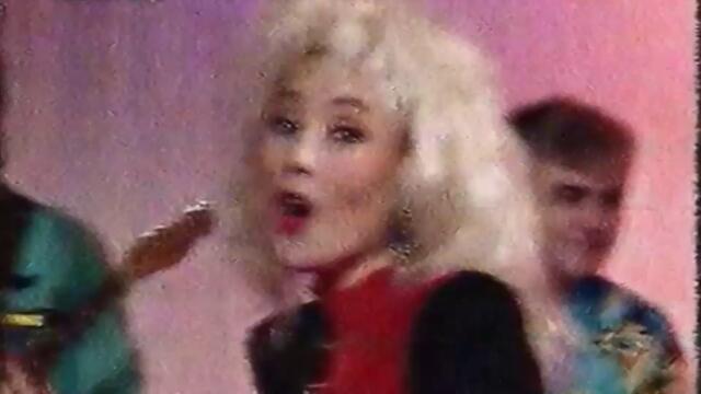 Lepa Brena - Zaljubiska - TV Politika