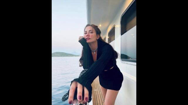 Can never left Demet alone, he went to Demet's wedding!