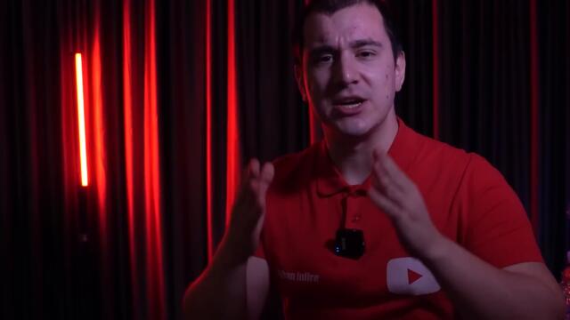 Жена играе игра 1 час, без да осъзнава, че са минали 20 години в реалния свят