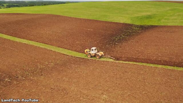 Как 30 лет назад трактор ХТЗ Т-150К пашет поле, ДТ-75  боронит пашню