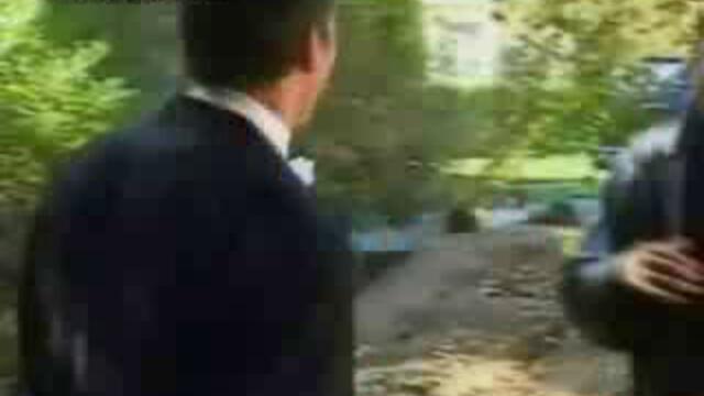 Човек Си Сваля Главата - Vbox7[via torchbrowser.com]