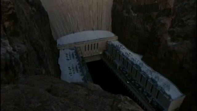 Внезапно Нападение 1996 1ОТ3 ДОН ДРАКОНА УИЛСЪН И РОДИ ПАЙПЪР ДИЕМА ТВ СУПЕРЕКШЪН