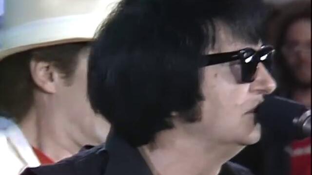 Roy Orbison - Oh, Pretty Woman (Live at Farm Aid 1985)