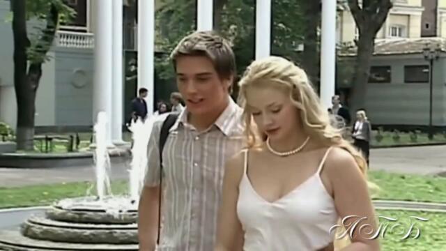 Ты чужая жена , не моя .