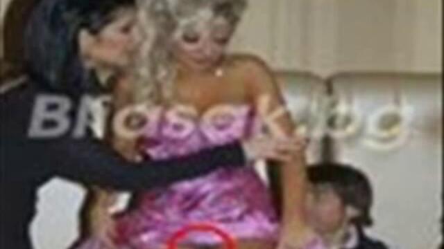 Снимка На Златка От Неподходящ Кадър В На Андреа Моята Пор - Vbox7[via torchbrowser.com]