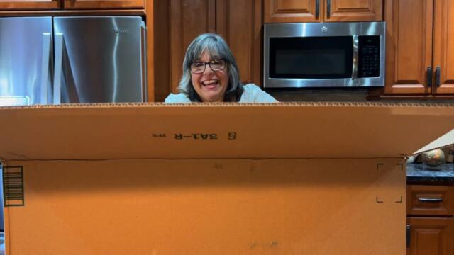 Vangoa Pink Mandolin Unboxing & Demo: Musical Examples. THIS IS A COOL LOOKING & SOUNDING INSTRUMENT