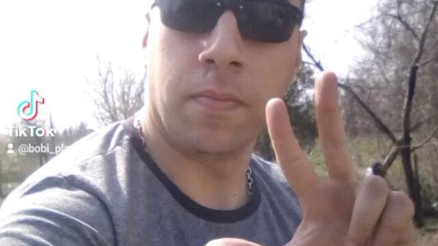 VID_69350331_105750_938