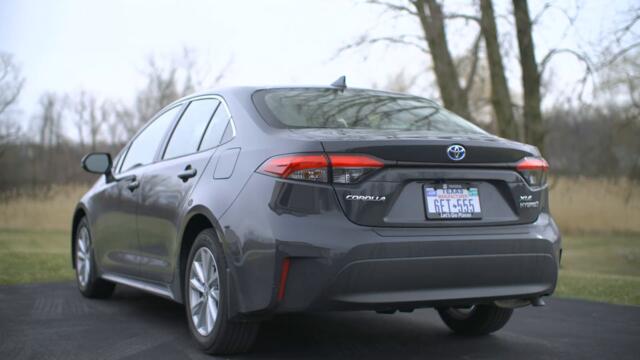 Toyota Corolla Hybrid | Say a Prayer for Small Cars