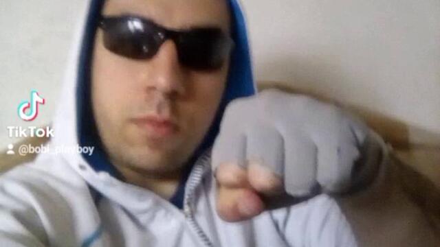 VID_82781028_120936_782