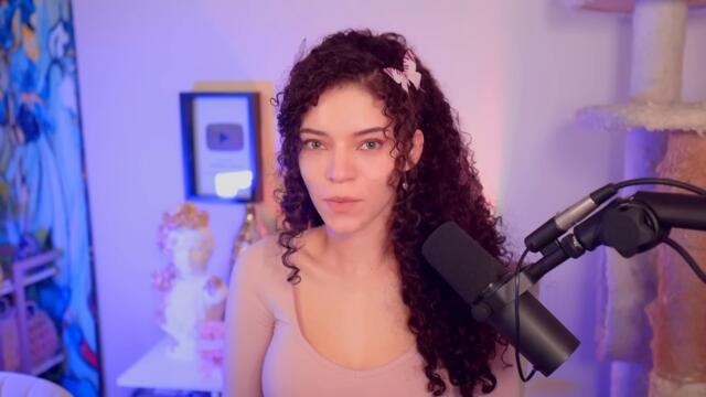 The Discount Female Andrew Tate