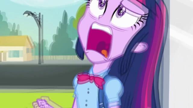 Twilight Sparkle - Twilight Sparkle screams - Aaaah!