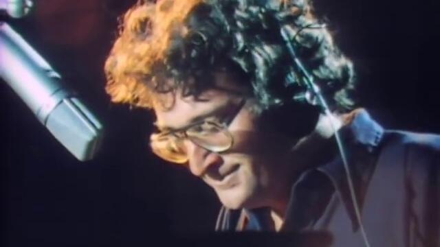 Randy Newman - Short People (Official Video)