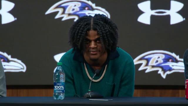 "This woman is a super hero to me." Lamar Jackson on his Mom Mother 💜