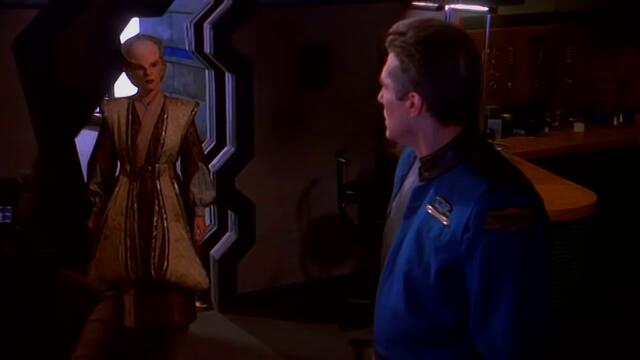 Babylon 5 - S01E22 - Chrysalis 2/2 - BG AUDIO