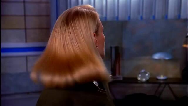 Babylon 5 - S02E06 - Spider In The Web 2/2 - BG AUDIO