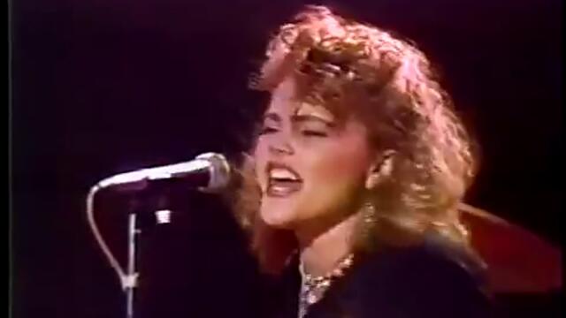 Go-Go's - We Got The Beat (Solid Gold US TV 1982)