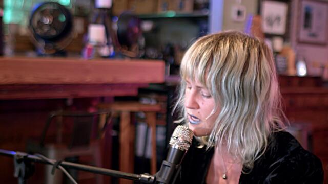 Johanna Warren - "Everything Means Nothing to Me" (Elliott Smith cover)