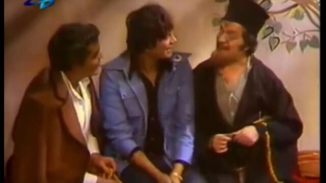 Фотографчията Манчо забогатя но попа и кмета го разкриха. - Вражалец