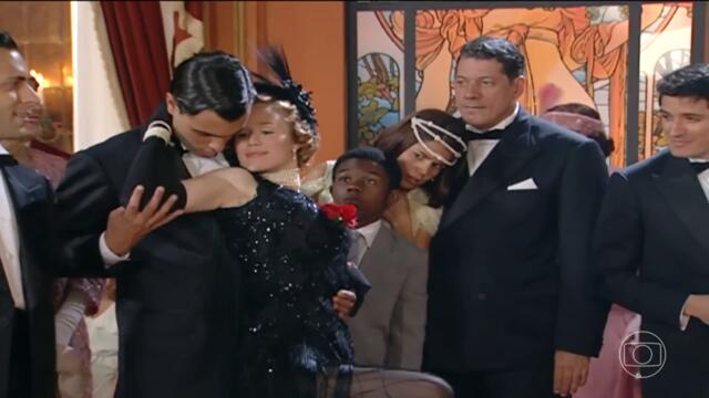 Ана Франсиска танцува танго пред Данило /Ana Francisca dança tango para provocar Danilo e choca a todos! _ Chocolate com Pimenta