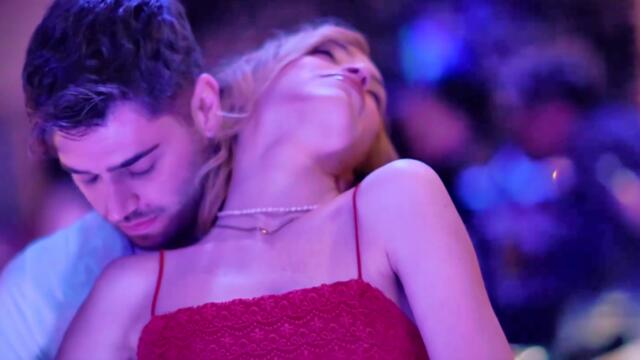 Μάκης Μπερδές - Μαζί Αγκαλιά - заедно прегърнати