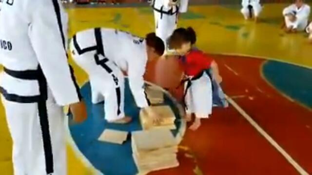 Amazing kid! Taekwondo at It's funniest!