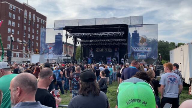 Royal Bliss - "We Rise / We Did Nothing Wrong" @ On The Rail in Quincy, Illinois (7-8-23)