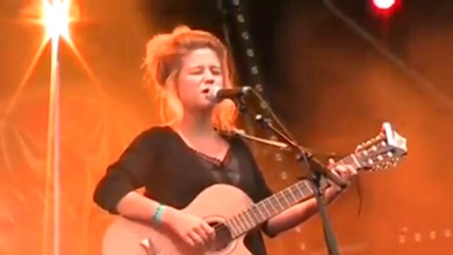 Selah Sue - Summertime Brings Me Joy (LIVE)