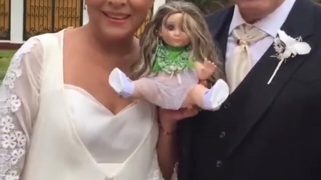 Victoria Ruffo y César Évora