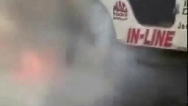 Тоя Джип Буквално Гори Гумите - Vbox7[via torchbrowser.com]