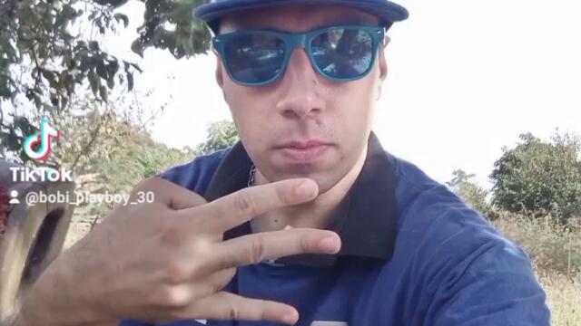 2023-10-04-125024579