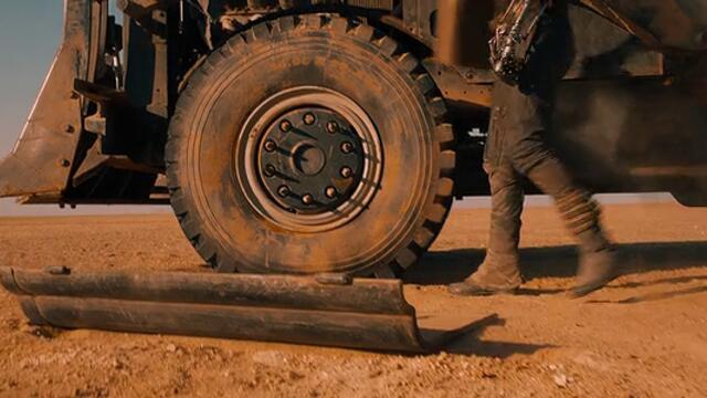 Лудия Макс Пътят на яростта Mad Max Fury Road   (2015)  Бг Аудио Част 2