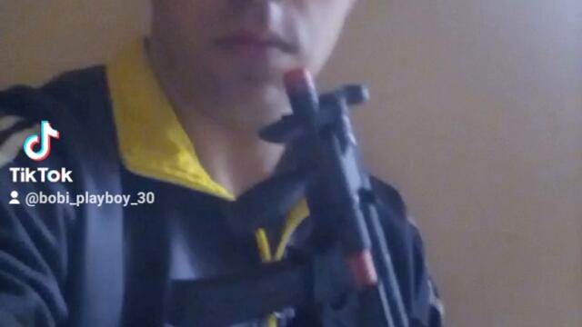 2023-11-08-125246625