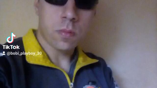 2023-11-08-124618505