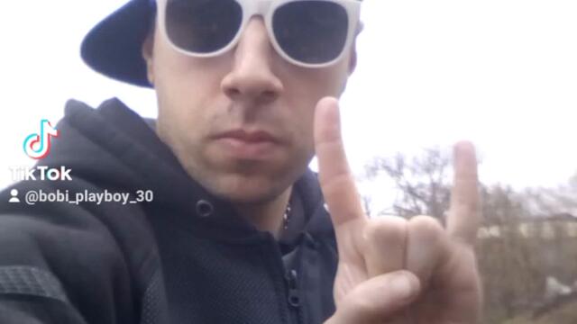 2023-11-25-134920720