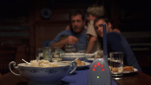 Следите Signs   (2002)  Бг Аудио Част 3