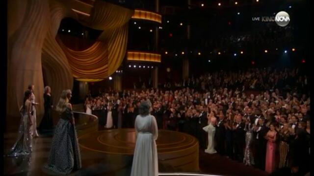 Церемония на наградите "Оскар" 2024, симултанен превод (част 16)